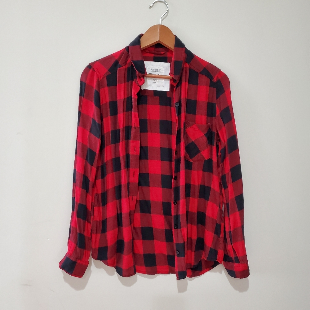Bluenotes Boyfriend fit red black plaid button down flannel shirt xs